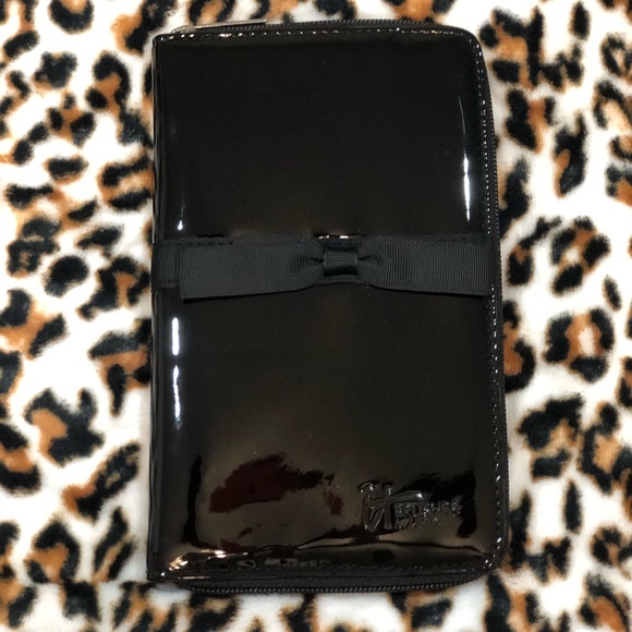 It brushes from Ulta - Picture 7 of 8